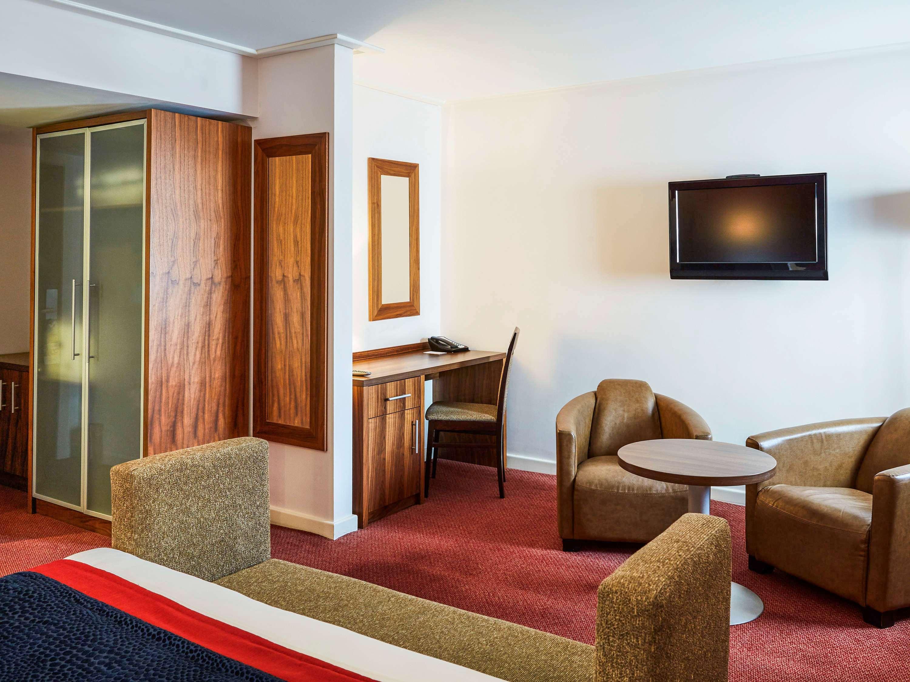 เมอร์เคียว นิวบิวรี เวสต์ เกรนจ์ โฮเต็ล Hotel ทัตแชม ภายนอก รูปภาพ